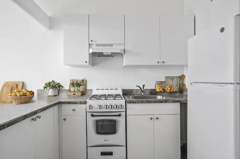 Fulton St #120 - Photo 2 of 5