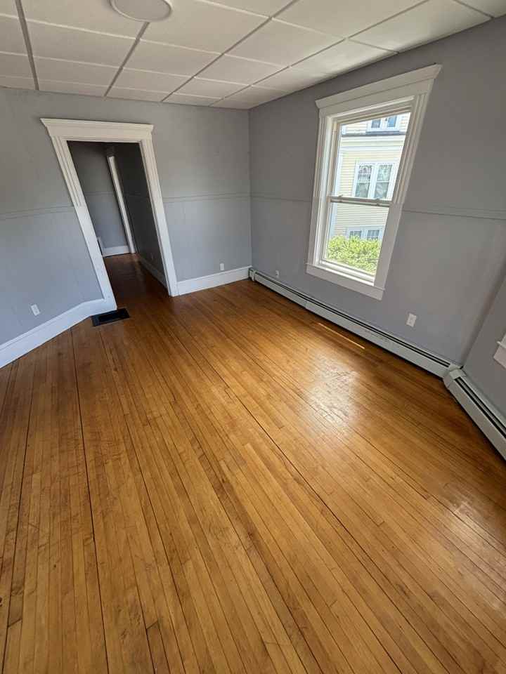 12 Pond St - Photo 2 of 8