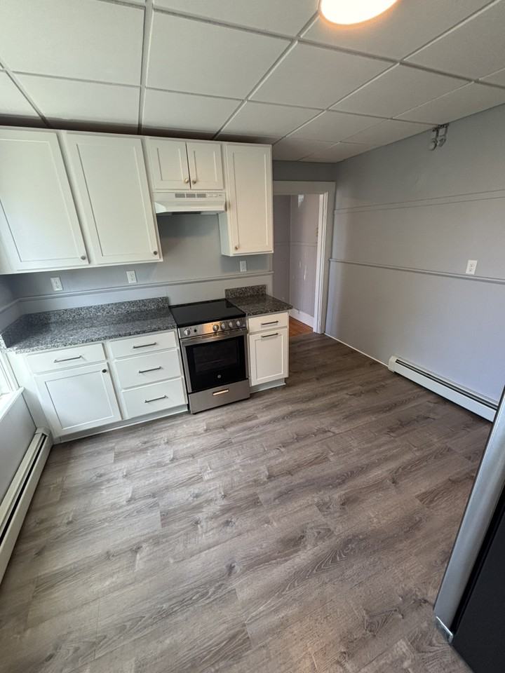 12 Pond St - Photo 7 of 8