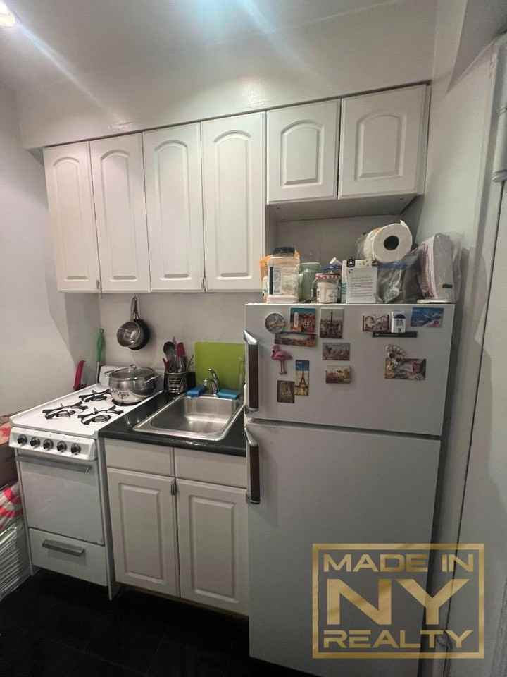 171 E 77th St #3F - Photo 2 of 11