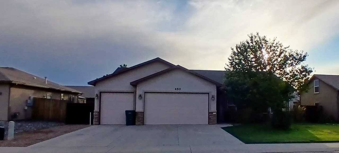 450 Juniper St - Photo 2 of 20