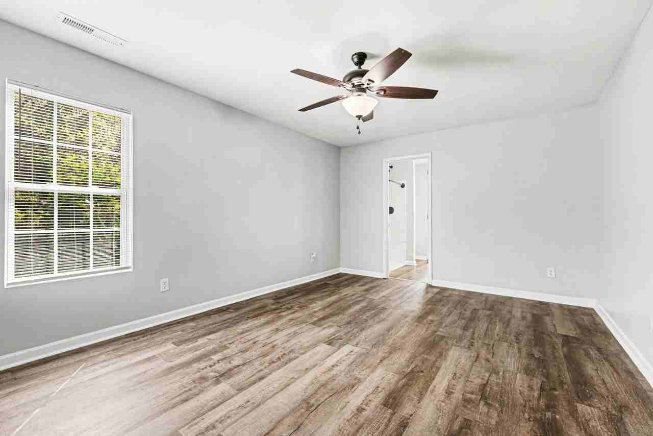 211 Turner St - Photo 6 of 20