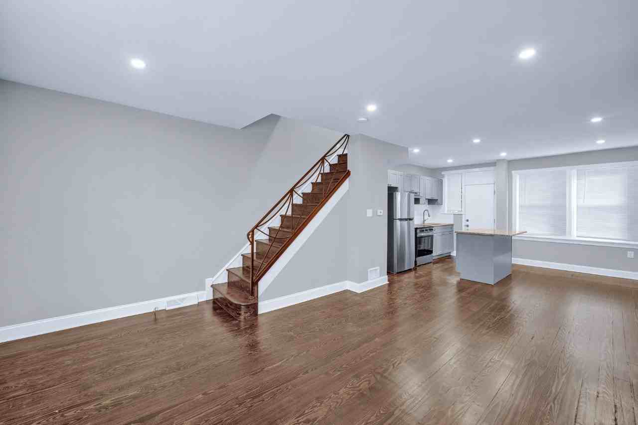 2610 S Hobson St - Photo 2 of 20