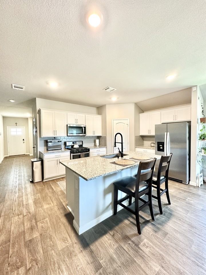 116 Pronghorn Cir #1 - Photo 2 of 17
