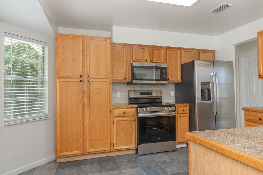 2254 Matthew Cir #1 - Photo 6 of 15