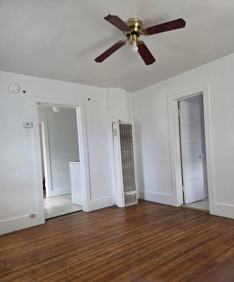 2820 3rd Ave S #2820 - Photo 2 of 9