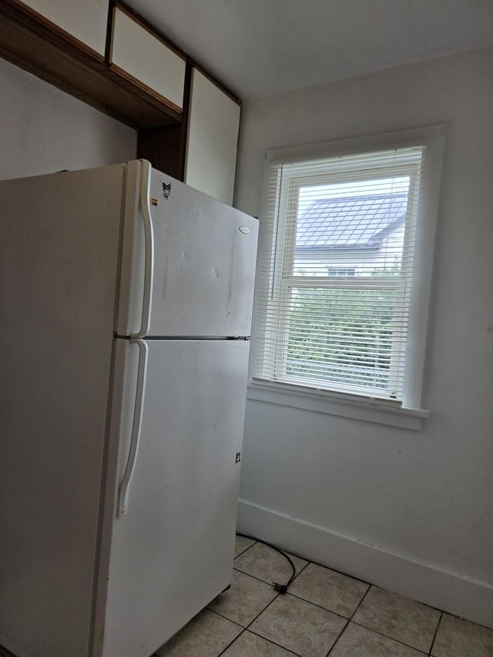 2820 3rd Ave S #2820 - Photo 4 of 9