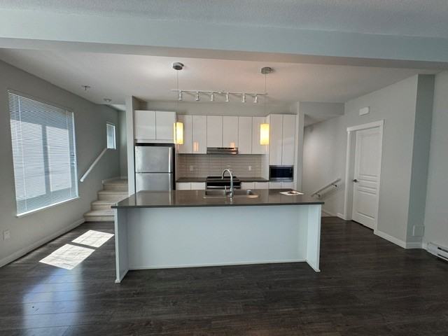 30930 Westridge Pl - Photo 2 of 12