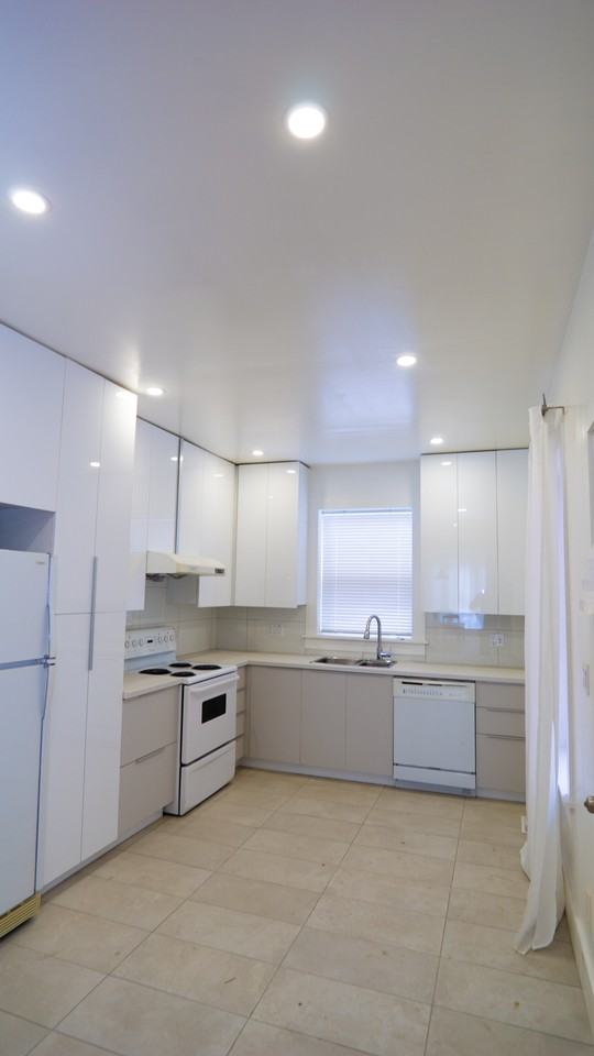 485 Cannon St E - Photo 4 of 17