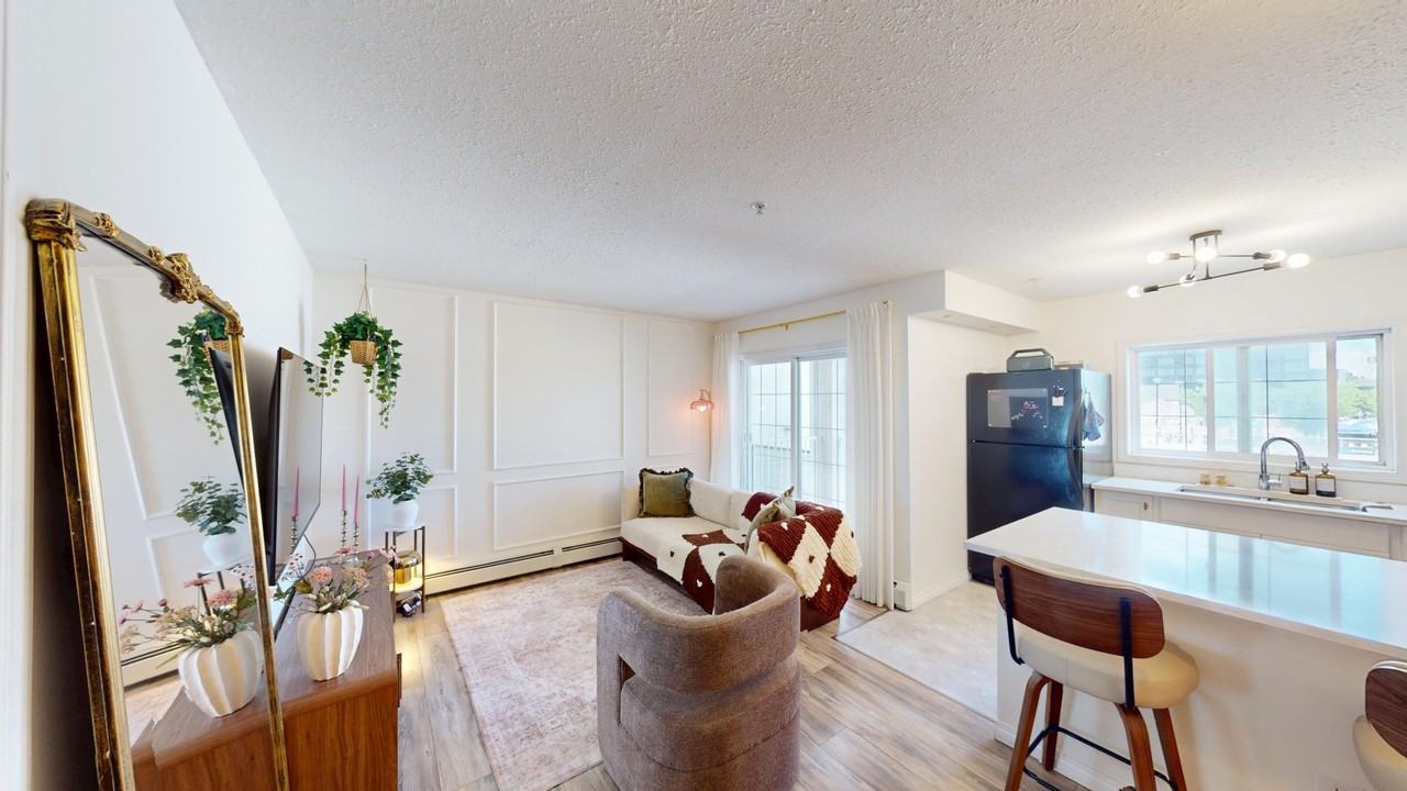 630 Rivertwin Condominiums - Photo 3 of 28