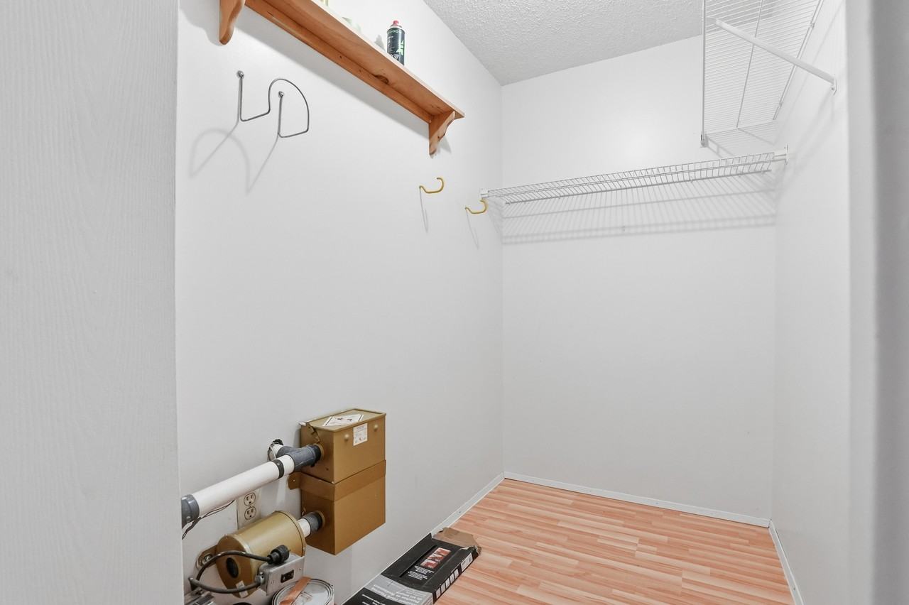 431 4th Ave N - Photo 6 of 30