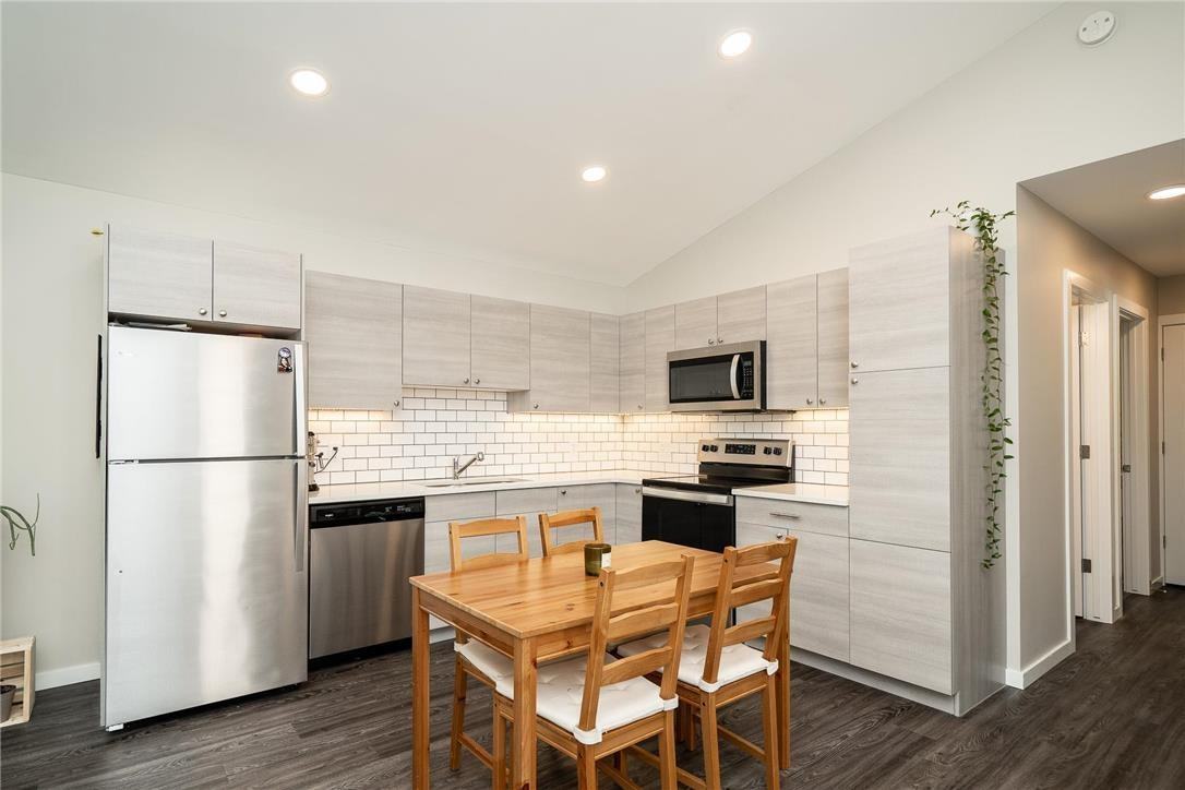 427 Rue St Jean Baptiste - Photo 4 of 11