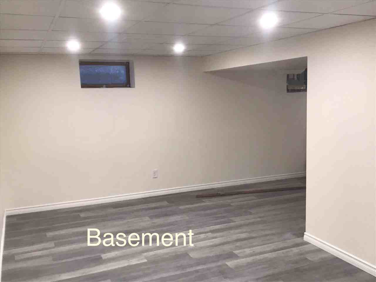 10 Kurt Ave - Photo 7 of 10