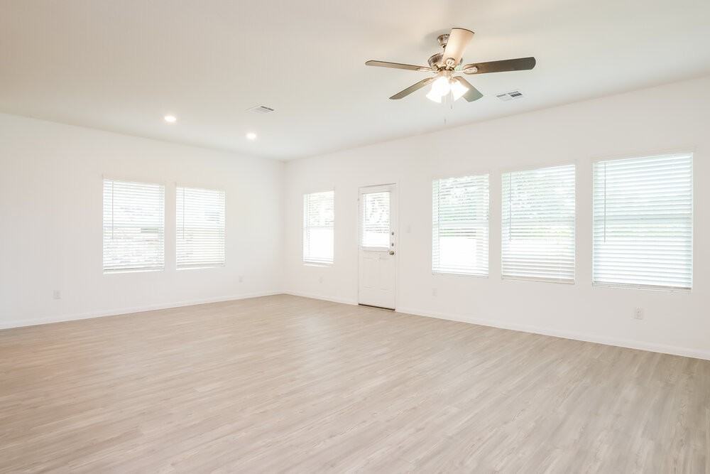 15035 Nettleton Ml - Photo 4 of 17