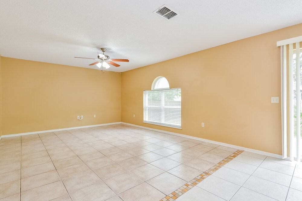 2047 Galahad Dr - Photo 5 of 17