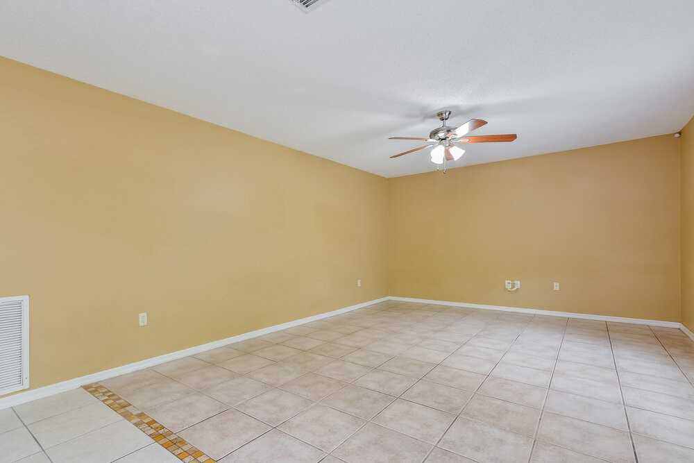2047 Galahad Dr - Photo 6 of 17