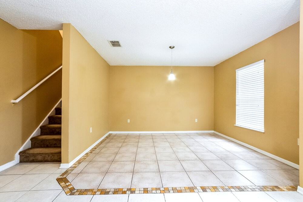 2047 Galahad Dr - Photo 7 of 17