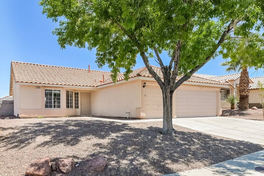 1030 Blue Lantern Dr - Photo 3 of 16