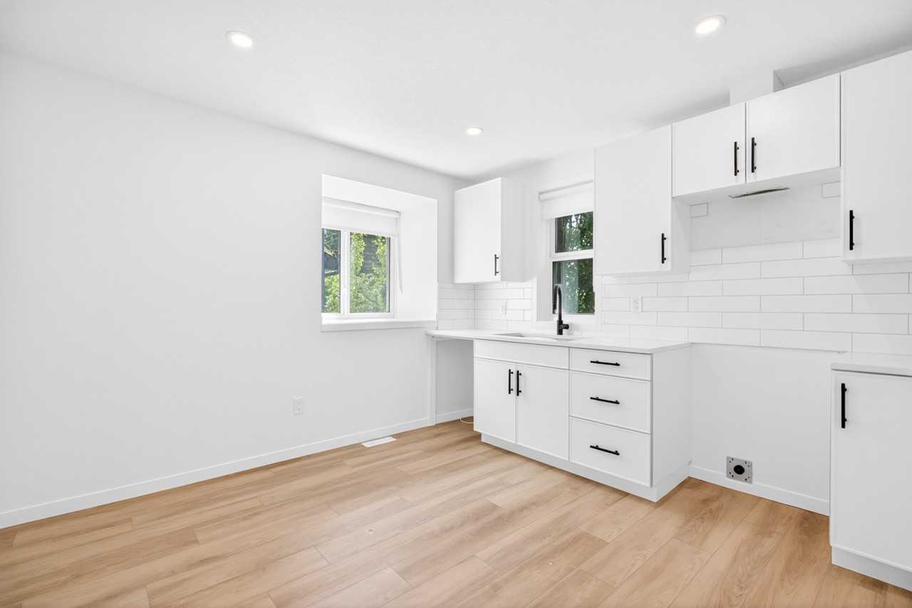 12133 46 St Nw Bsmt #12133BS - Photo 2 of 24