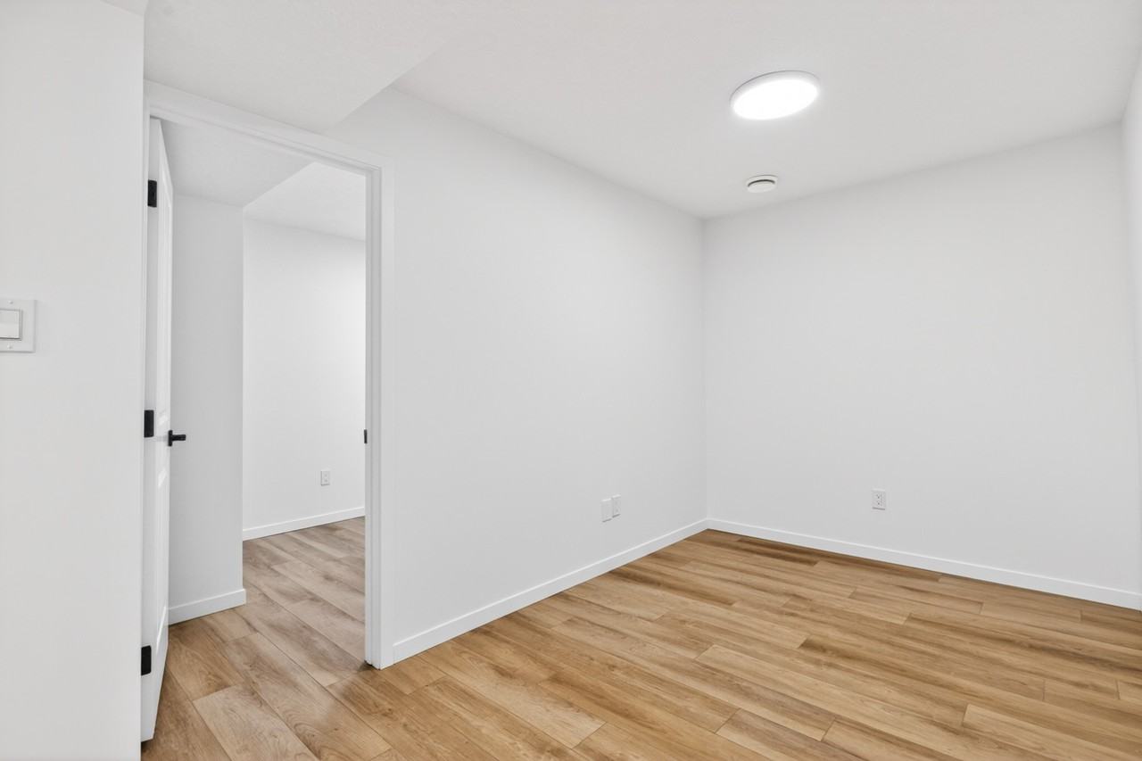 12133 46 St Nw Bsmt #12133BS - Photo 6 of 24