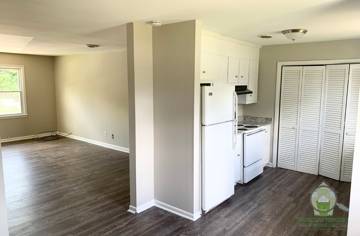 310 Devonwood Ct #1 - Photo 4 of 14