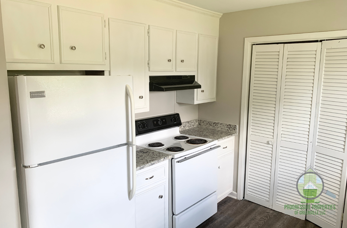 310 Devonwood Ct #1 - Photo 5 of 14