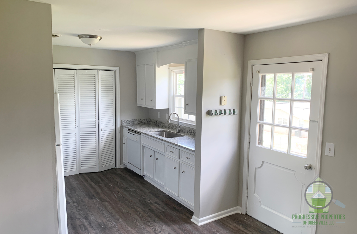 310 Devonwood Ct #1 - Photo 6 of 14