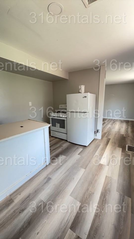 Forest Park Apartments - Photo 7 of 13