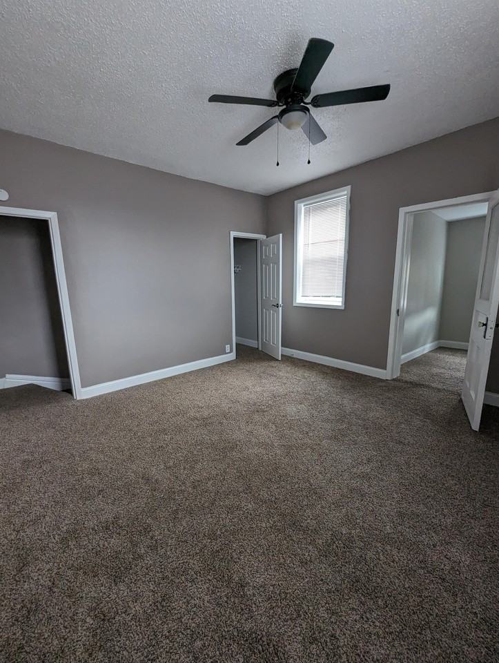 3918 Pennsylvania Ave #1 - Photo 7 of 32