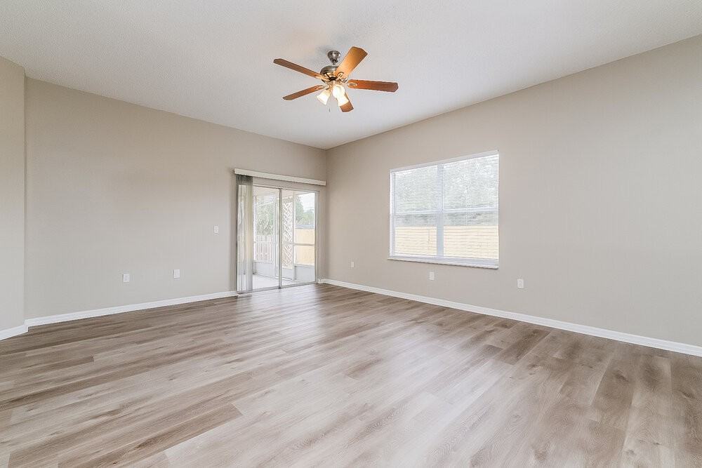 807 Greenbelt Cir - Photo 5 of 16
