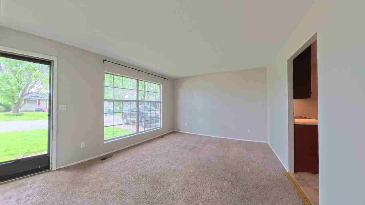 1101 W Nixon Dr #1 - Photo 2 of 13