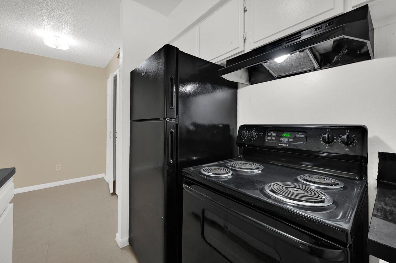 7211 Atwell - Photo 5 of 29