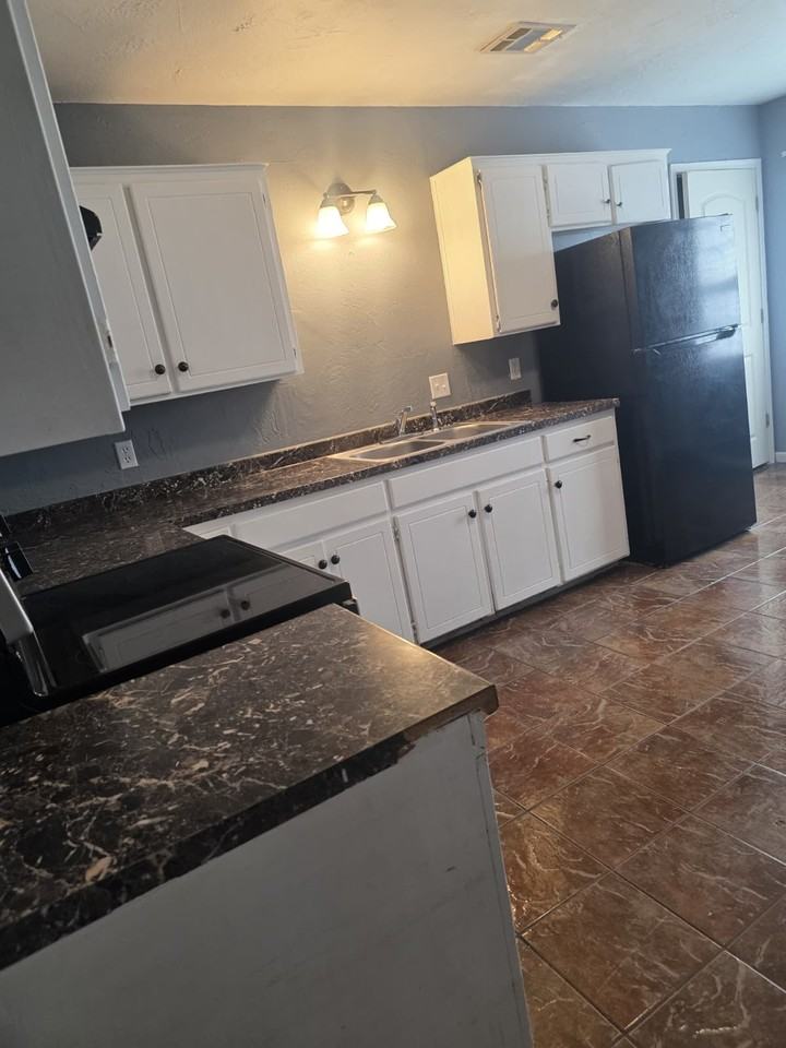 4201 Farmers AvenueUnit E #E - Photo 5 of 11