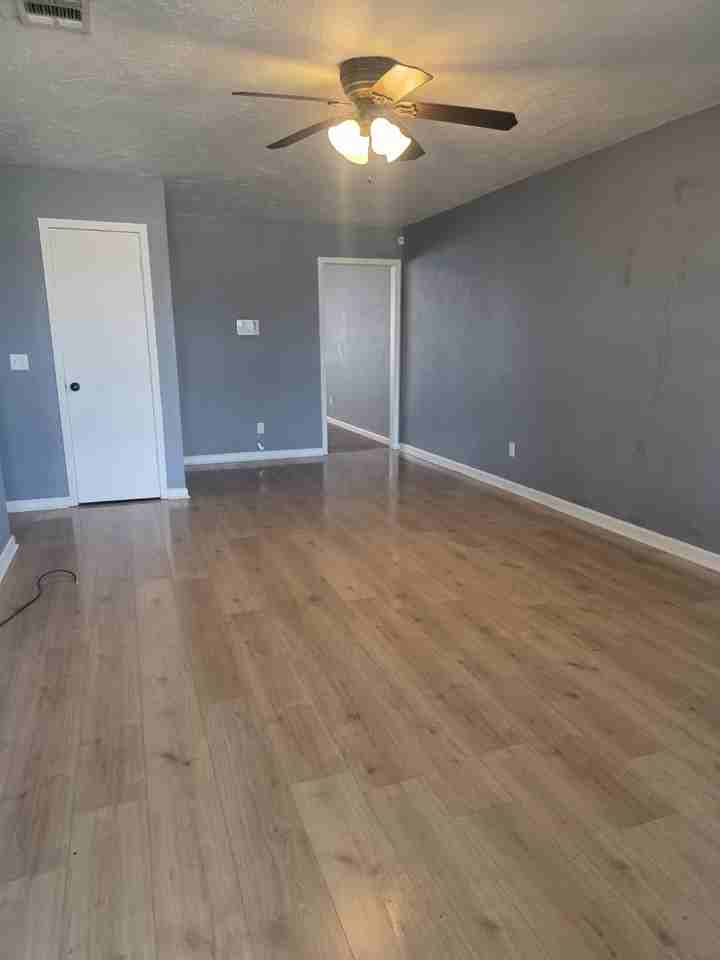 4201 Farmers AvenueUnit E #E - Photo 6 of 11