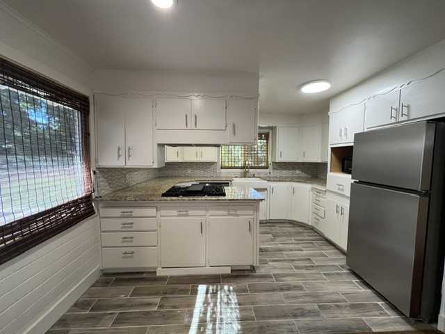 1157 East Ave #1 - Photo 3 of 44