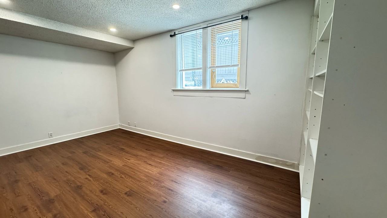 933 18 Ave Sw #6 - Photo 6 of 11