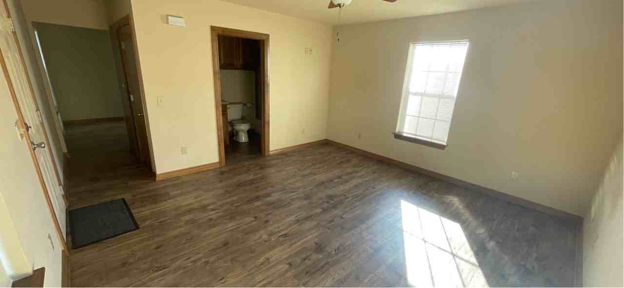 312 W Main St #1