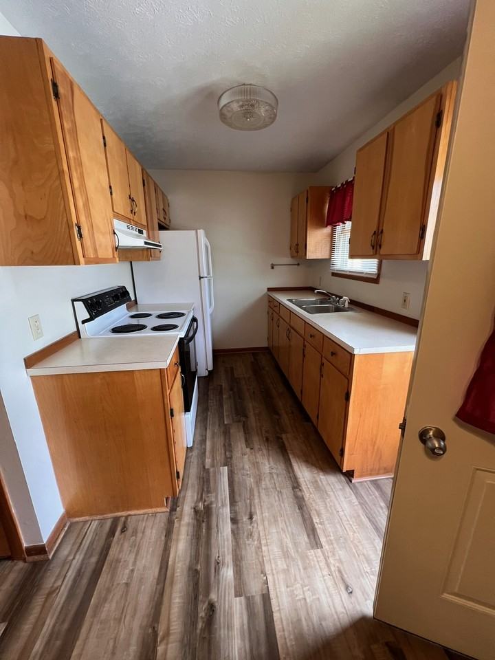 649 Bob White Ln #1 - Photo 6 of 20