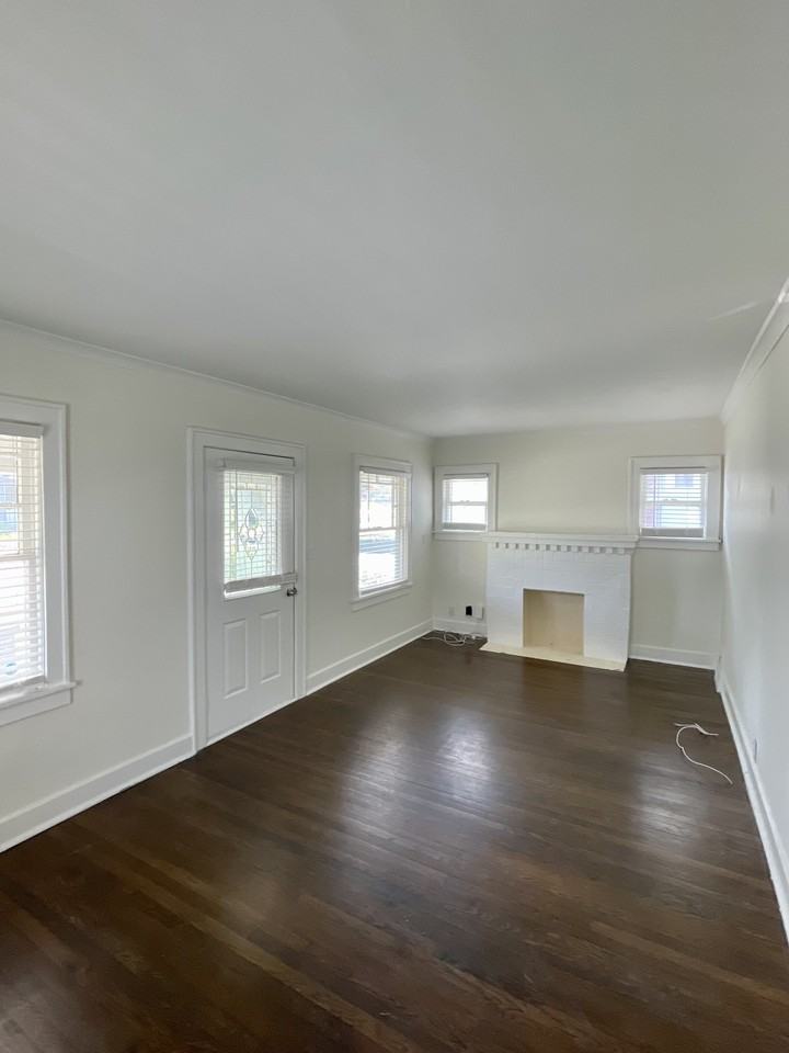 230 W 73rd Ter #1 - Photo 2 of 23