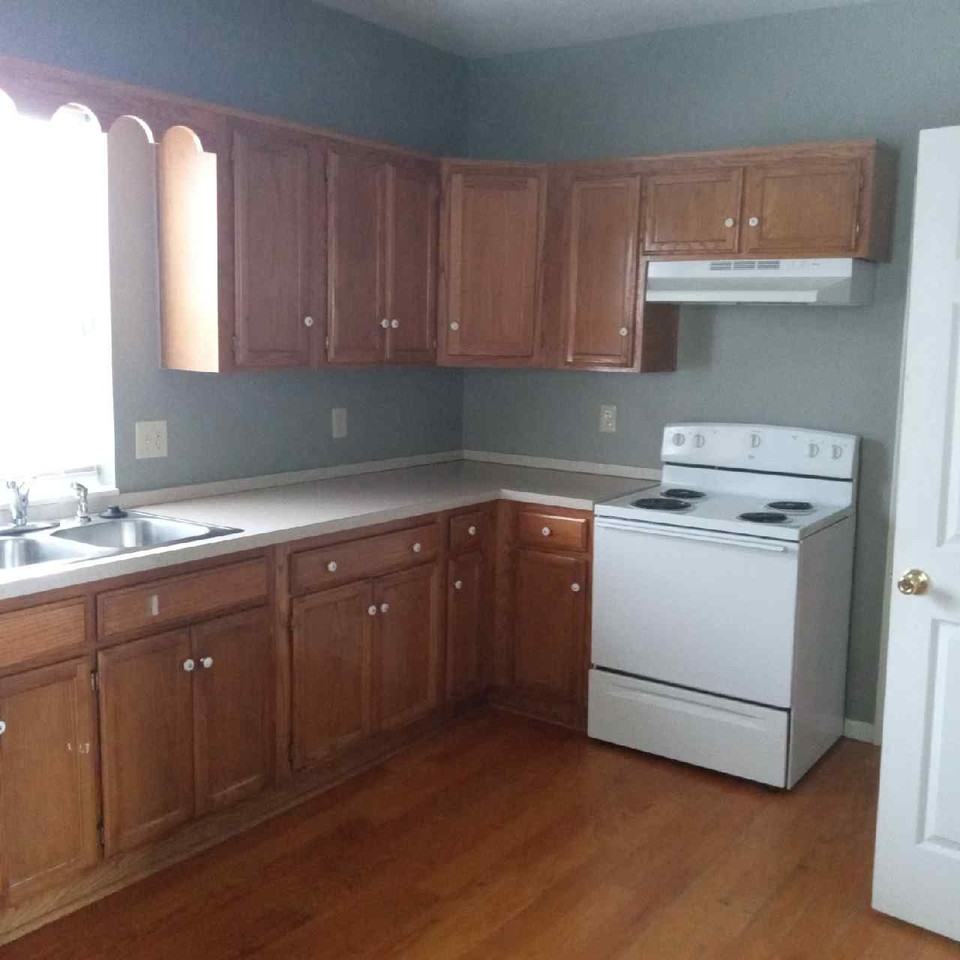 707 S College Ave #1 - Photo 3 of 5