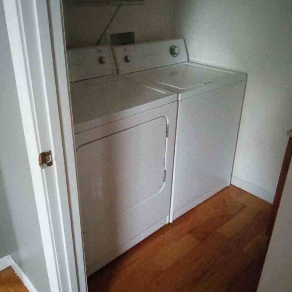 707 S College Ave #1 - Photo 4 of 5