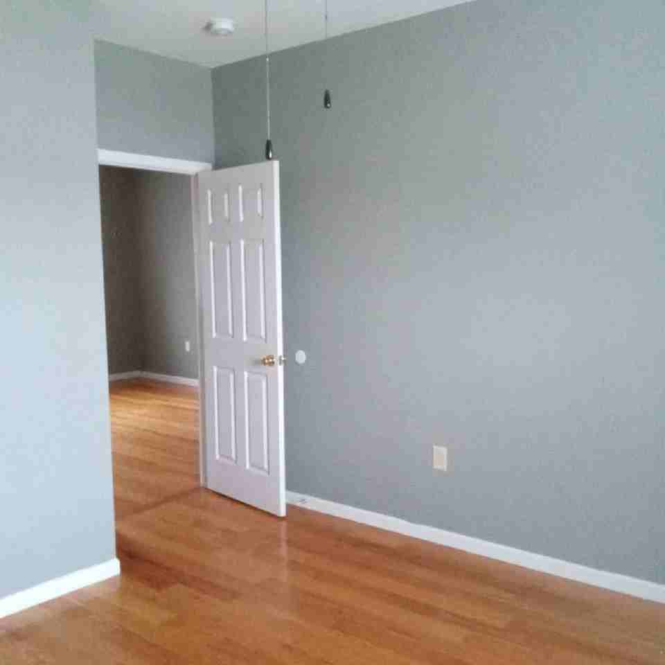 707 S College Ave #1 - Photo 5 of 5