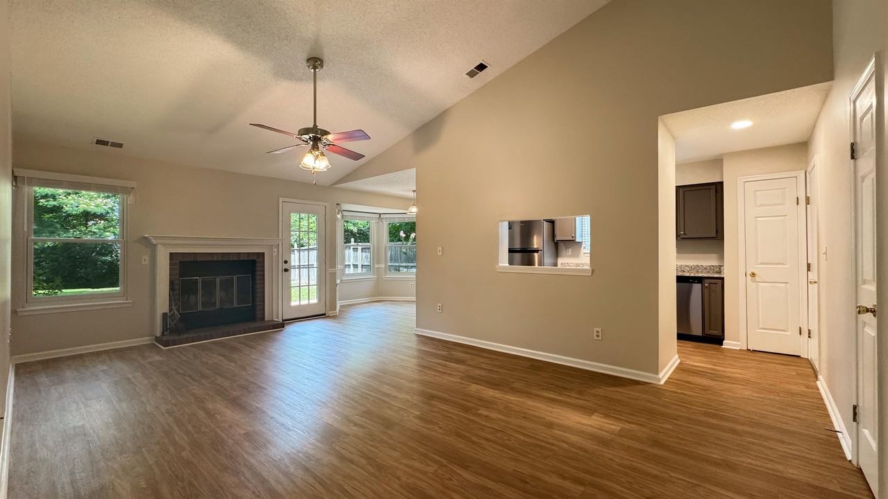 5568 Annandale Dr #1 - Photo 5 of 27