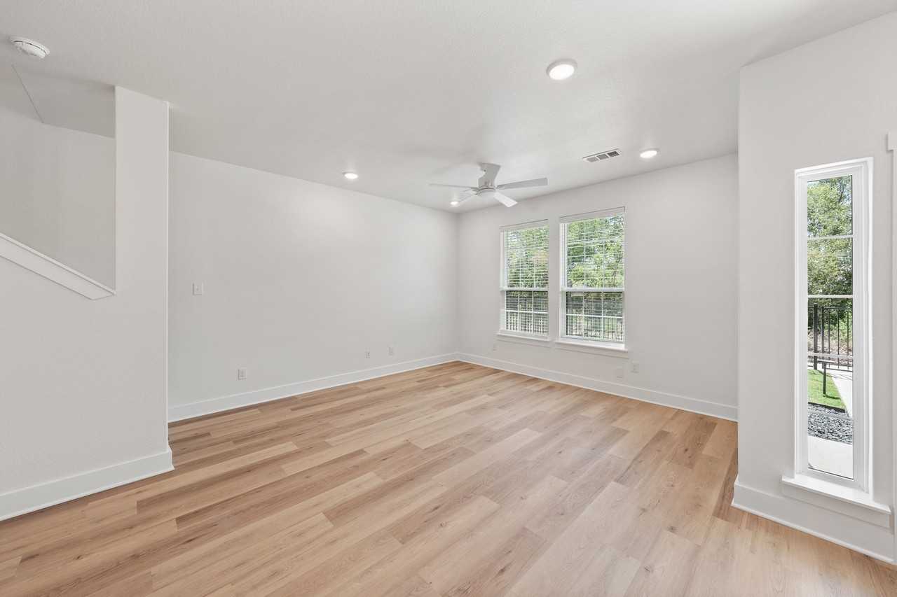 5811 South 31st StreetUnit 602 #602 - Photo 4 of 28