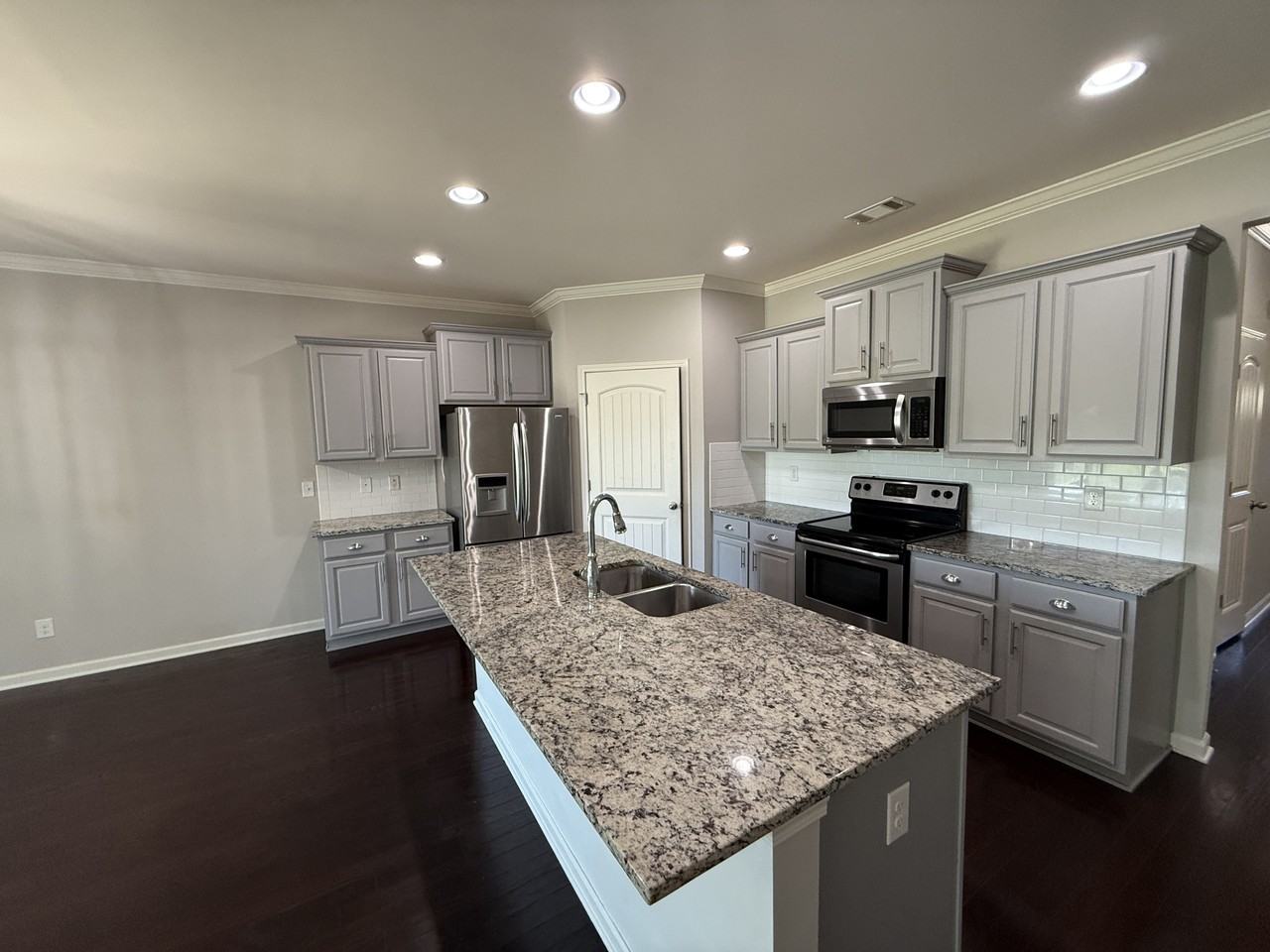 9412 Alpine Park Ct #1 - Photo 4 of 25