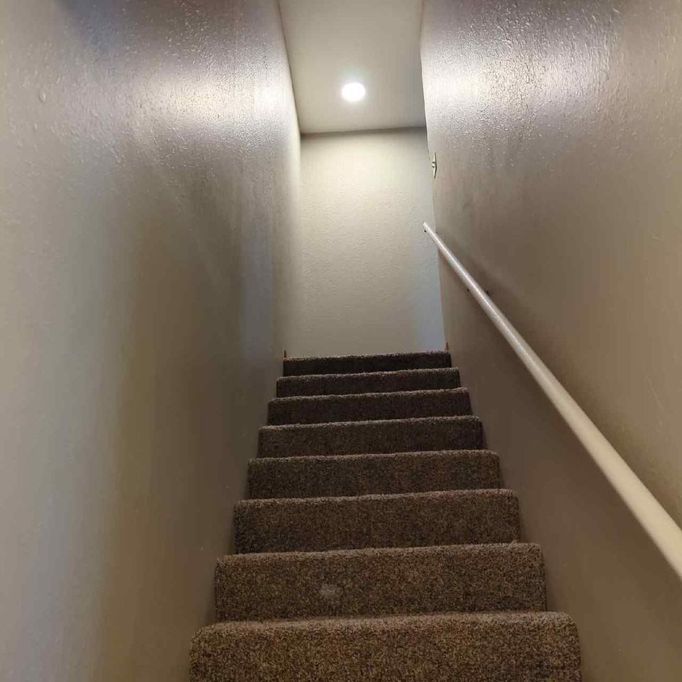 408 Ming St #D - Photo 6 of 7