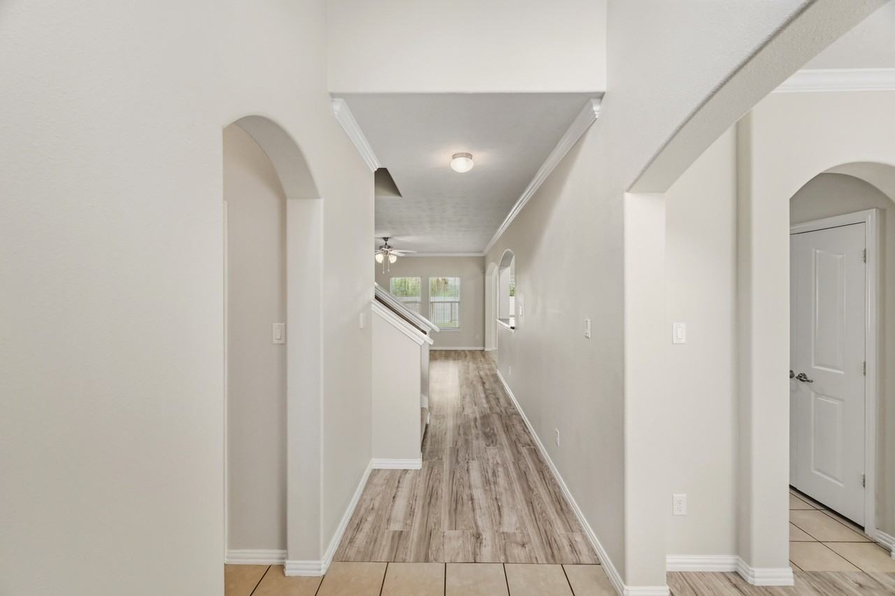 25615 Crisp Spring Ln #1 - Photo 5 of 46
