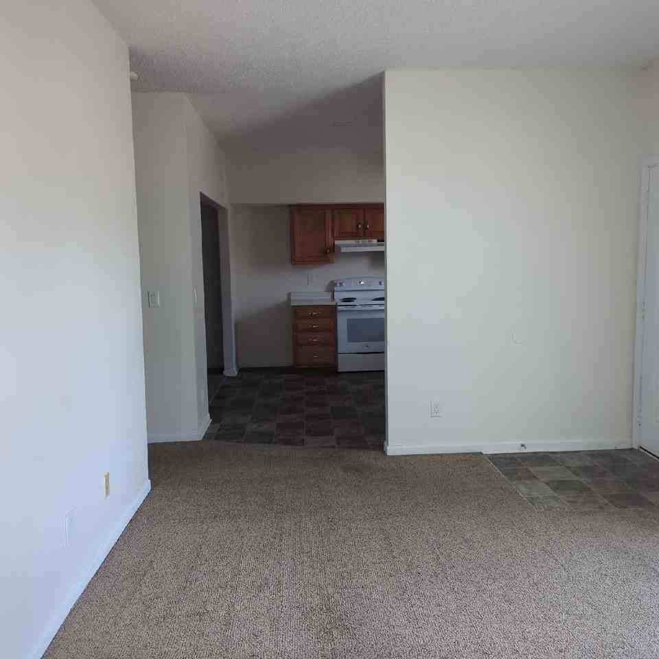507 Streck Ct #C - Photo 4 of 7