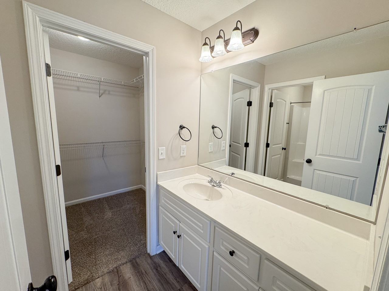 519 Deerchase Ct #1 - Photo 4 of 8