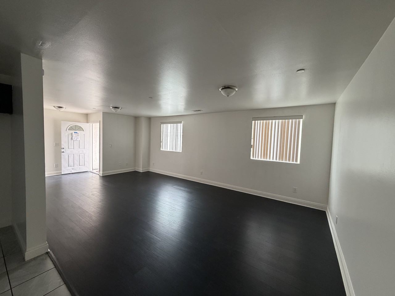 714 E 113th St #714 - Photo 3 of 20